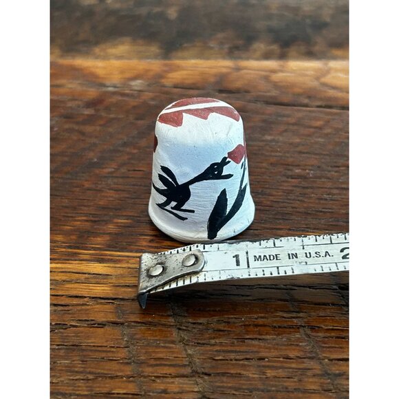 Acoma Pueblo Hand-Painted Ceramic Thimble With Animal & Floral Design White Base - Picture 2 of 3